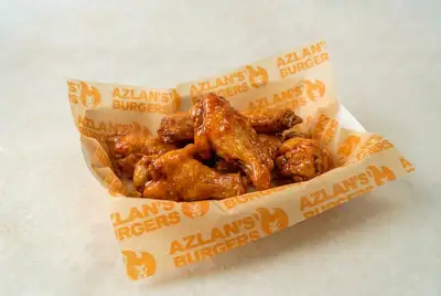 8 Wings 